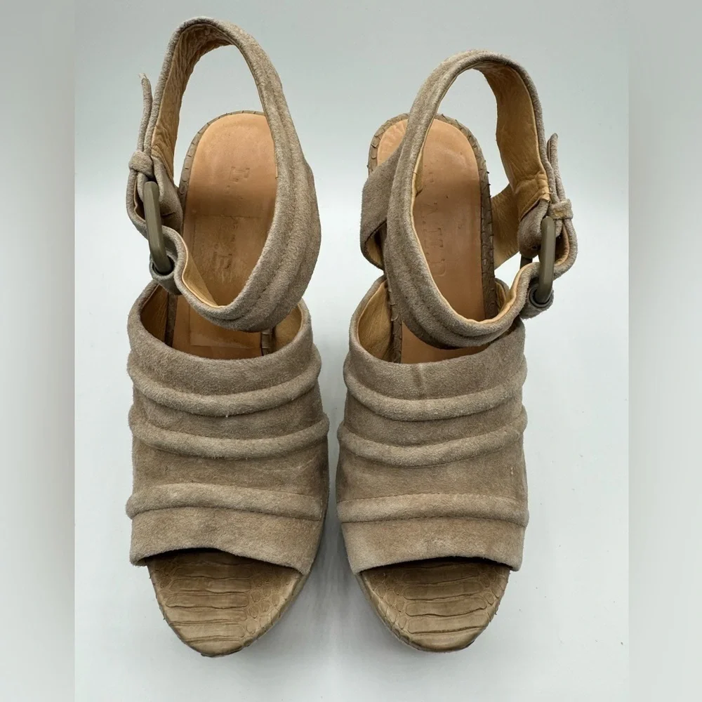 L.A.M.B wedge suede sandal size 5.5 Tan Suede